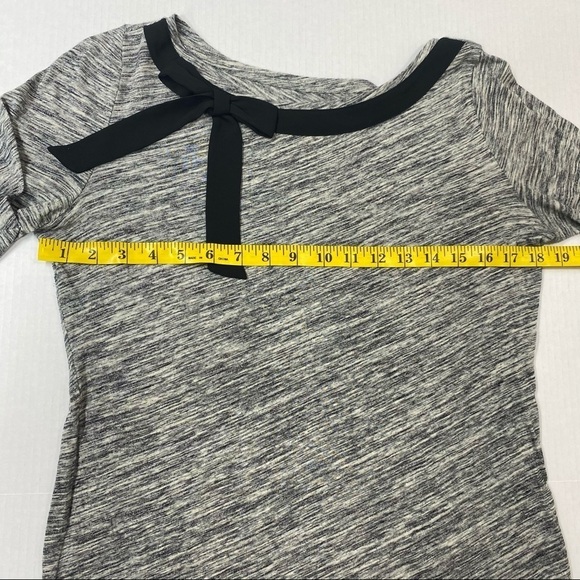 Ann Taylor LOFT Heather Gray Lg Sleeve Top w/ bow - Picture 5 of 10